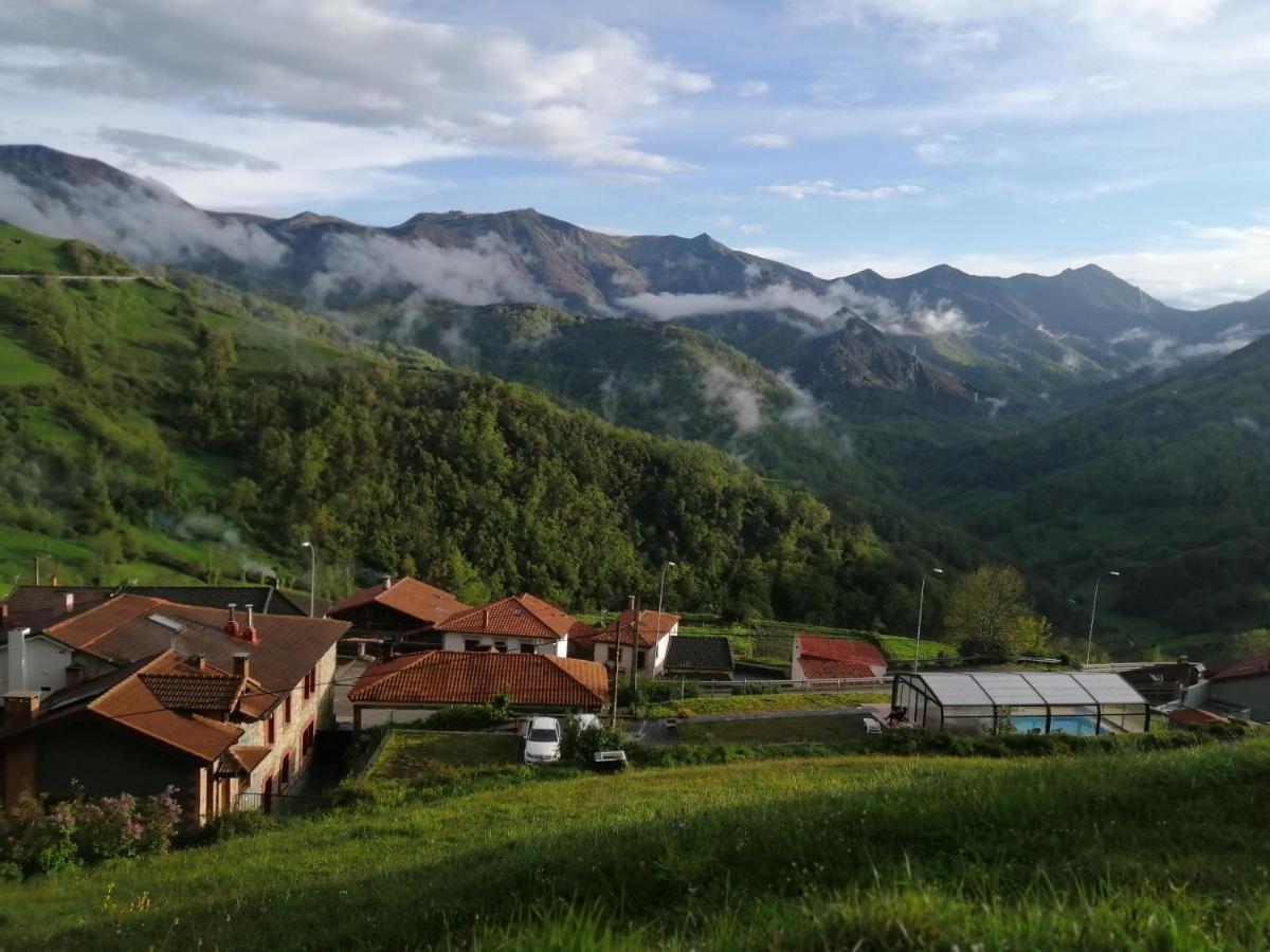 Posada Real Pajares Екстериор снимка